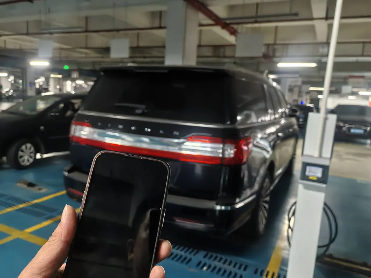 Lincoln Navigator (Imported) 2020 Navigator 3.5T L Long Axis Presidential Edition Automatic Gear 4