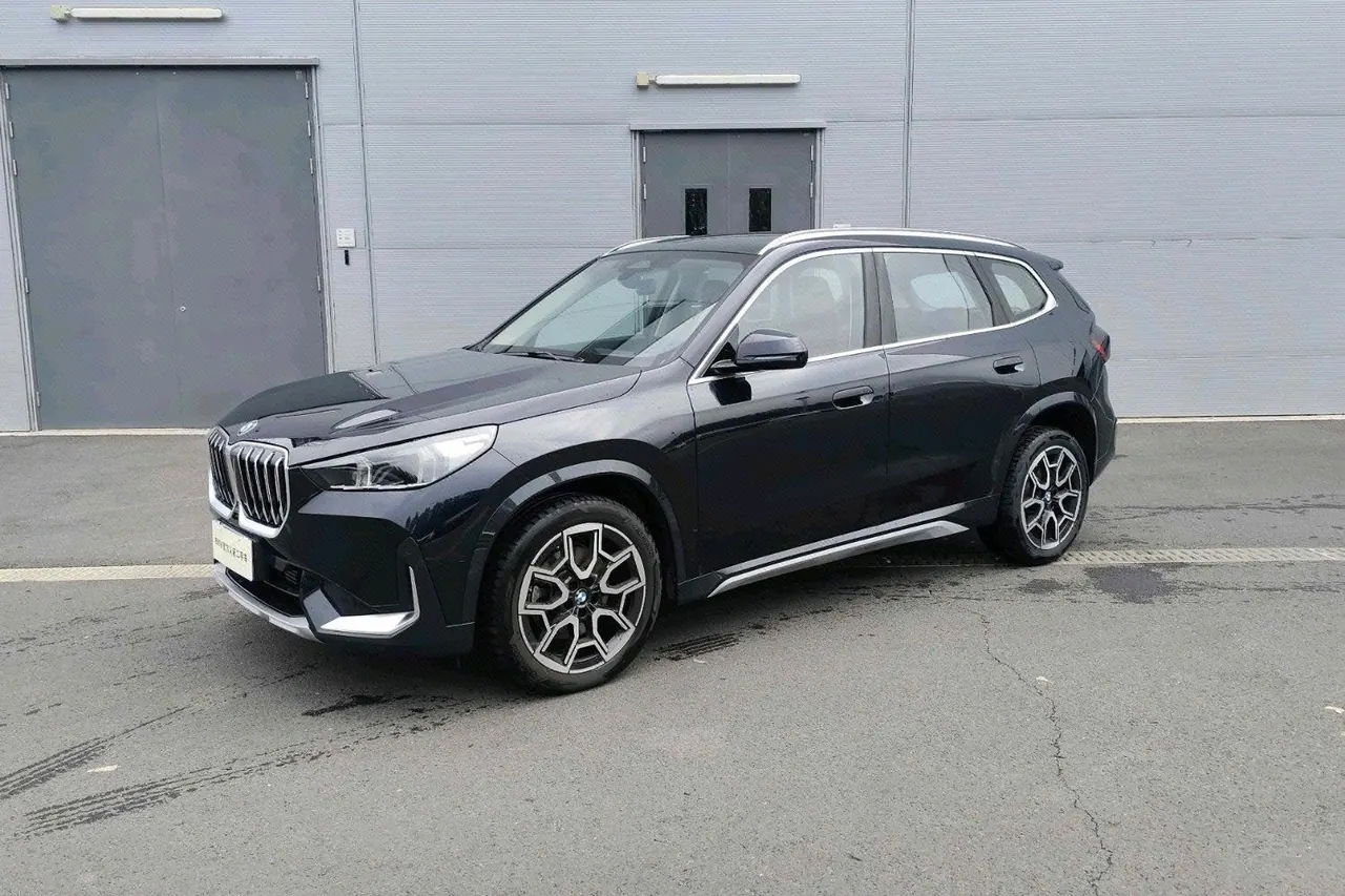 Открыть галерею: BMW 2026 X1 sDrive25Li 2.0T X design set automatic gear