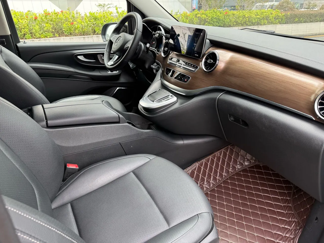 Mercedes Benz V 2020V 260 L 2.0T Deluxe Edition Automatic Gear 15