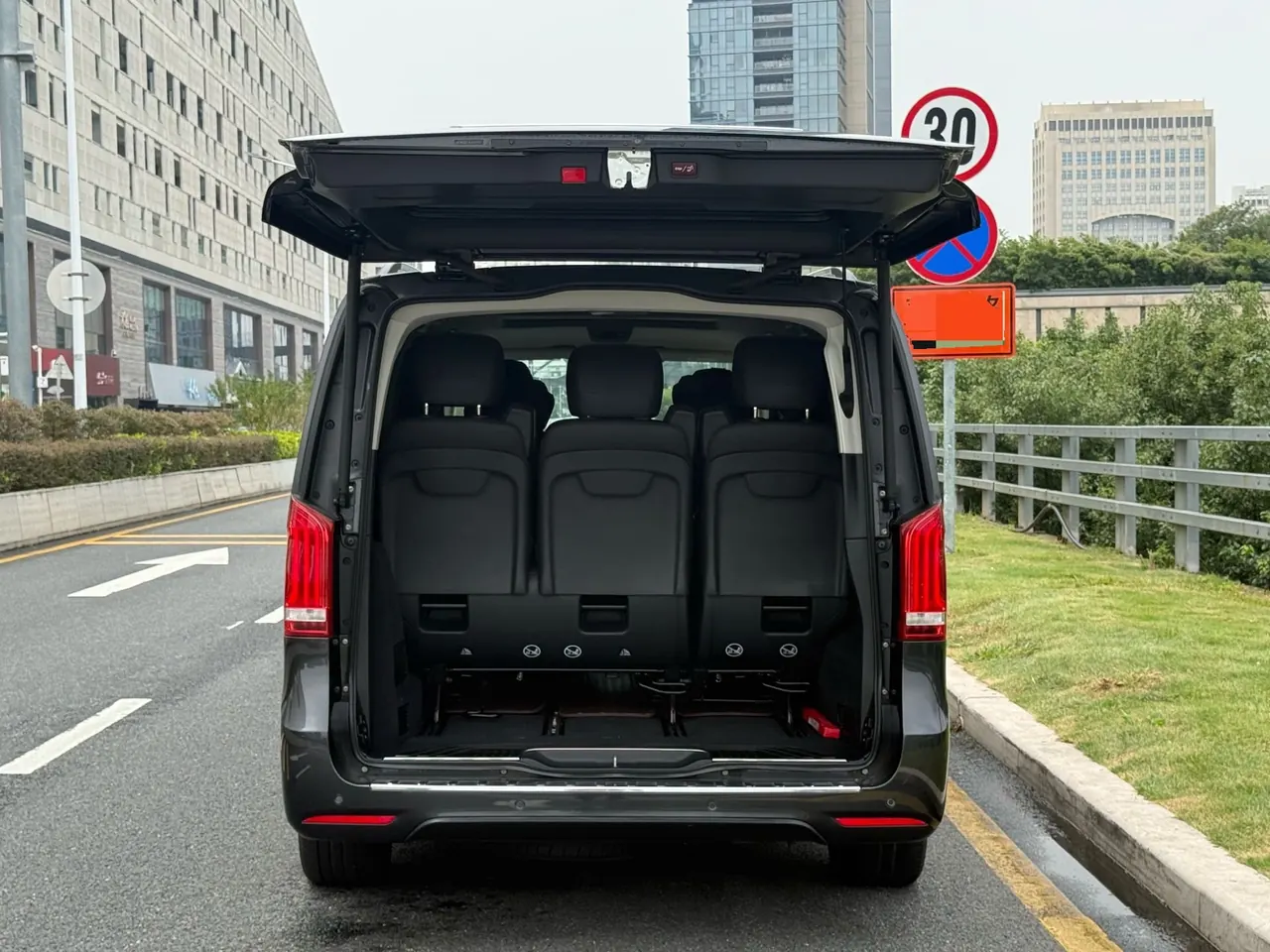 Mercedes Benz V 2020V 260 L 2.0T Deluxe Edition Automatic Gear 17