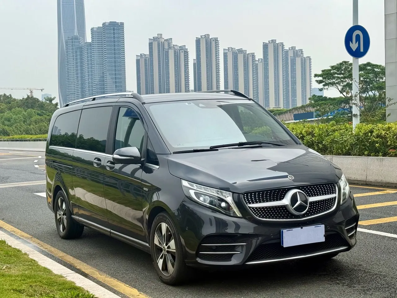 Mercedes Benz V 2020V 260 L 2.0T Deluxe Edition Automatic Gear 2
