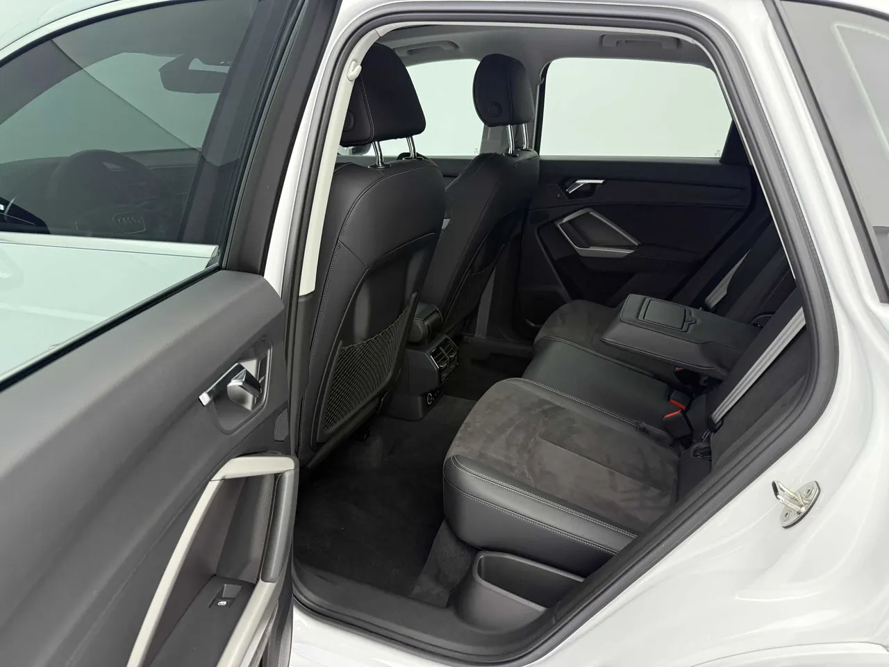 Audi 2022 Q3 1.4TFSI 35TFSI Fashion Dynamic Automatic 10