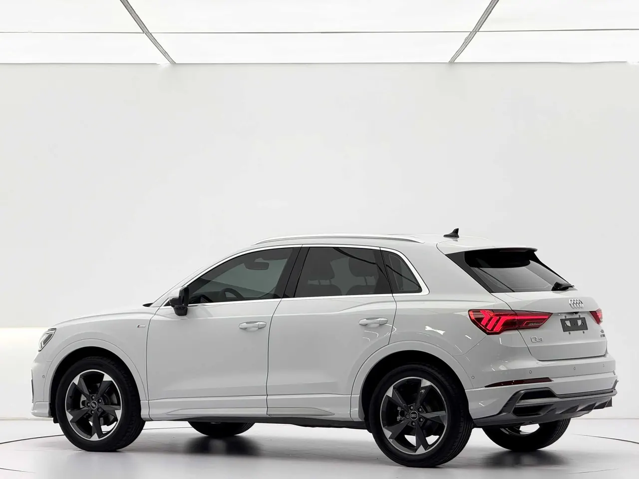 Audi 2022 Q3 1.4TFSI 35TFSI Fashion Dynamic Automatic 4