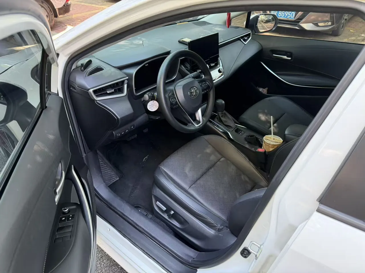 Toyota 2023 Lei Ling Shuangqing 1.8 Stepless Intelligent Electric Hybrid Sports Edition Automatic Gear 2