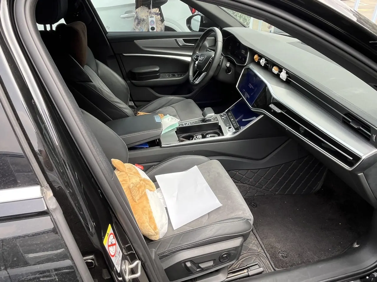 Audi 2020 A6L e-tron 2.0TFSI 55TFSI e Quattro automatic 5