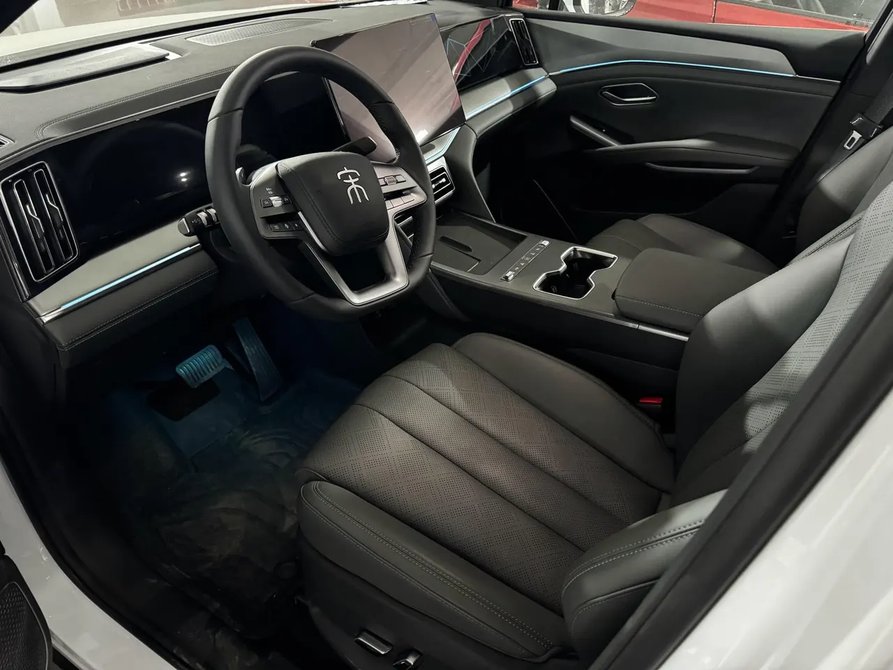 BYD 2026 Song L DM-i 1.5 Stepless 130KM Exceed Automatic 3