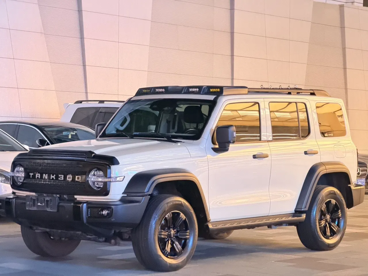 Открыть галерею: Tank 2021 Tank 300 2.0T Off-Road Challenger Automatic Gear