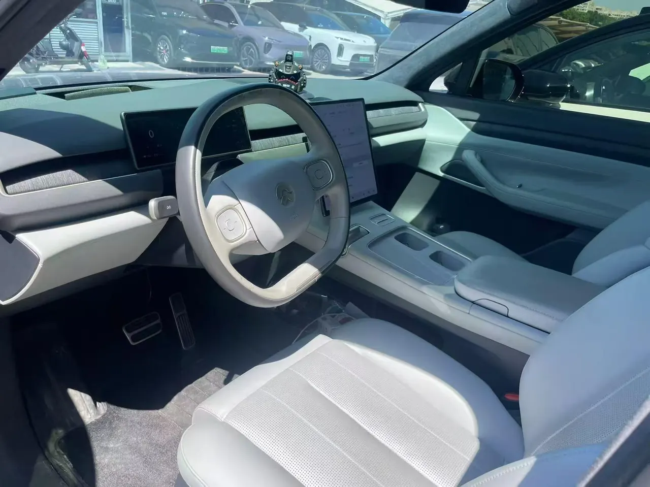 NIO 2023 ES8 75kWh automatic 5