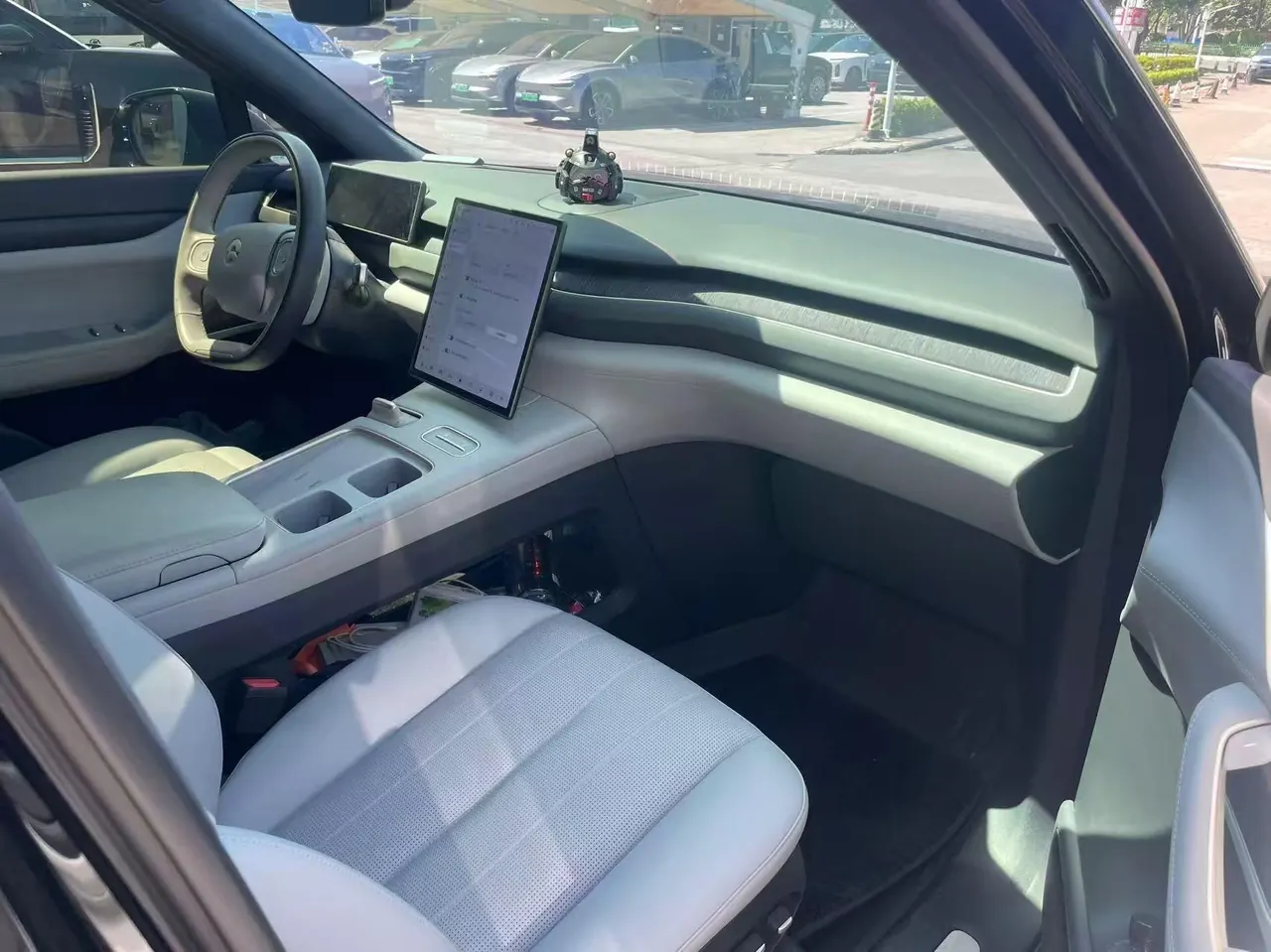 NIO 2023 ES8 75kWh automatic 6