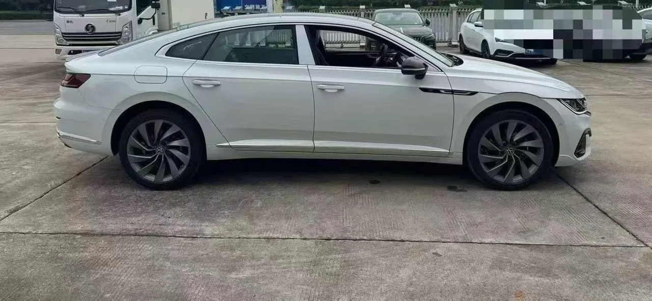 Volkswagen 2021 CC 2.0TSI 380TSI eye-catching automatic gear 3