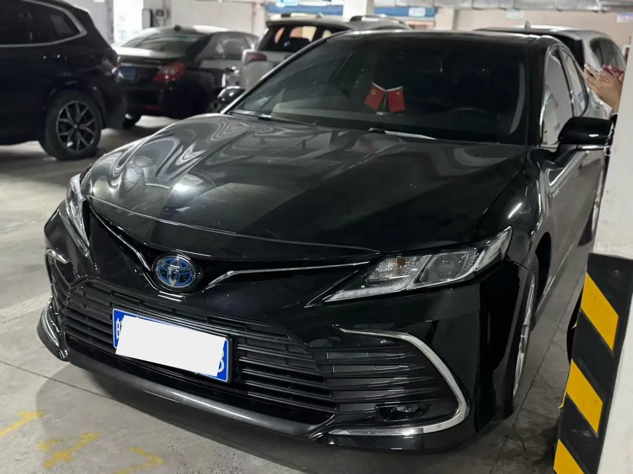 Open image lightbox: Toyota 2021 Camry Dual Engine 2.5HGVP Stepless Leading Edition Automatic Gear
