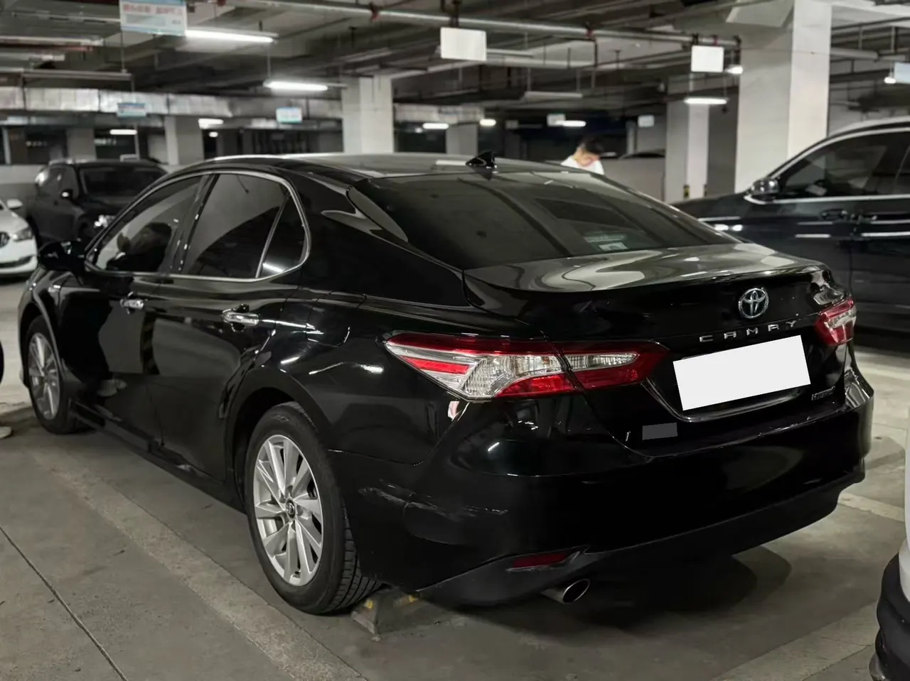 Toyota 2021 Camry Dual Engine 2.5HGVP Stepless Leading Edition Automatic Gear 2