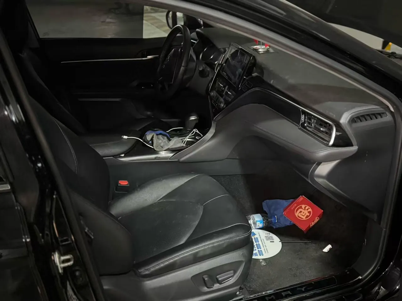 Toyota 2021 Camry Dual Engine 2.5HGVP Stepless Leading Edition Automatic Gear 6