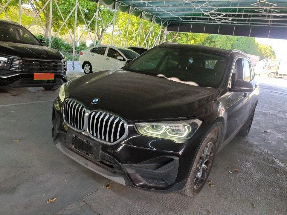 Open image lightbox: BMW 2021 X1 sDrive25Li 2.0T Leading Automatic Gear