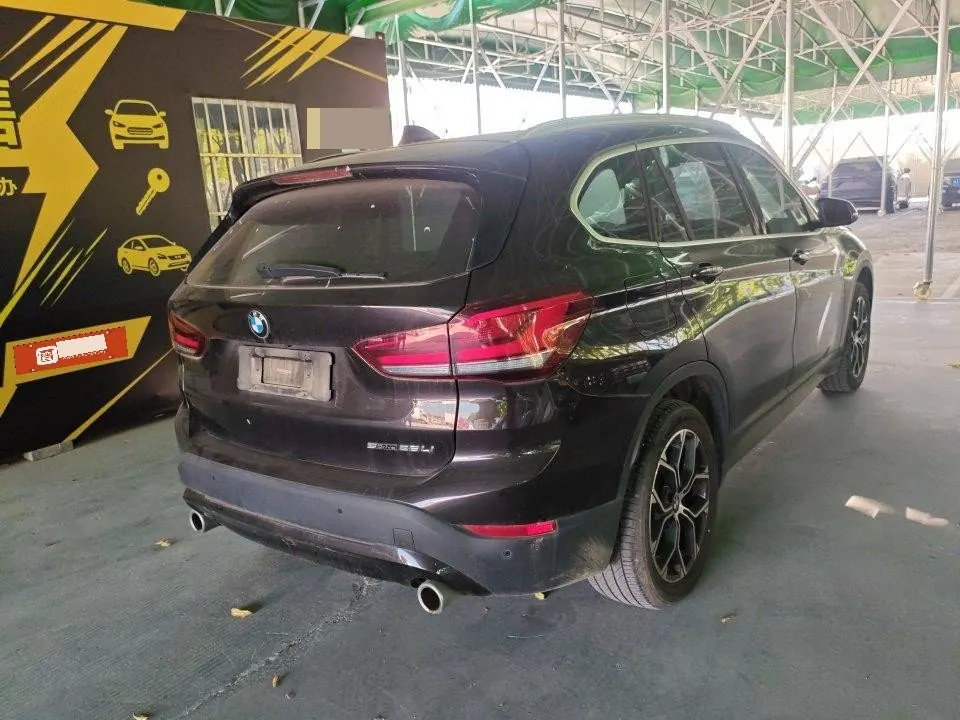 BMW 2021 X1 sDrive25Li 2.0T Leading Automatic Gear 2