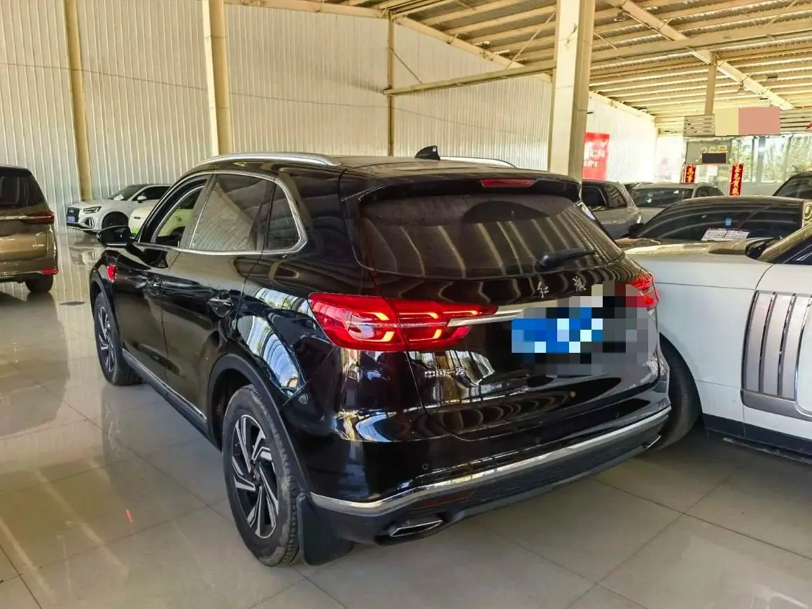 HongQi 2022 HS5 2.0T Zhilian Flag Edition Automatic Gear 4