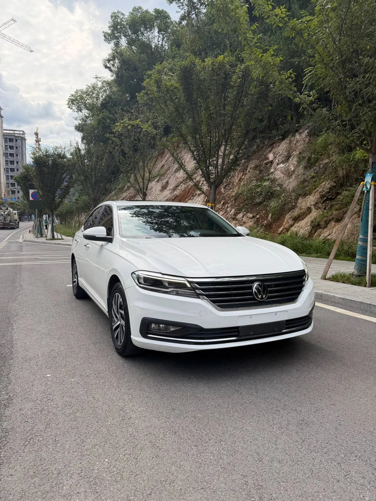 Volkswagen 2022 Lavida 1.5 Comfort Edition Automatic Gear 3