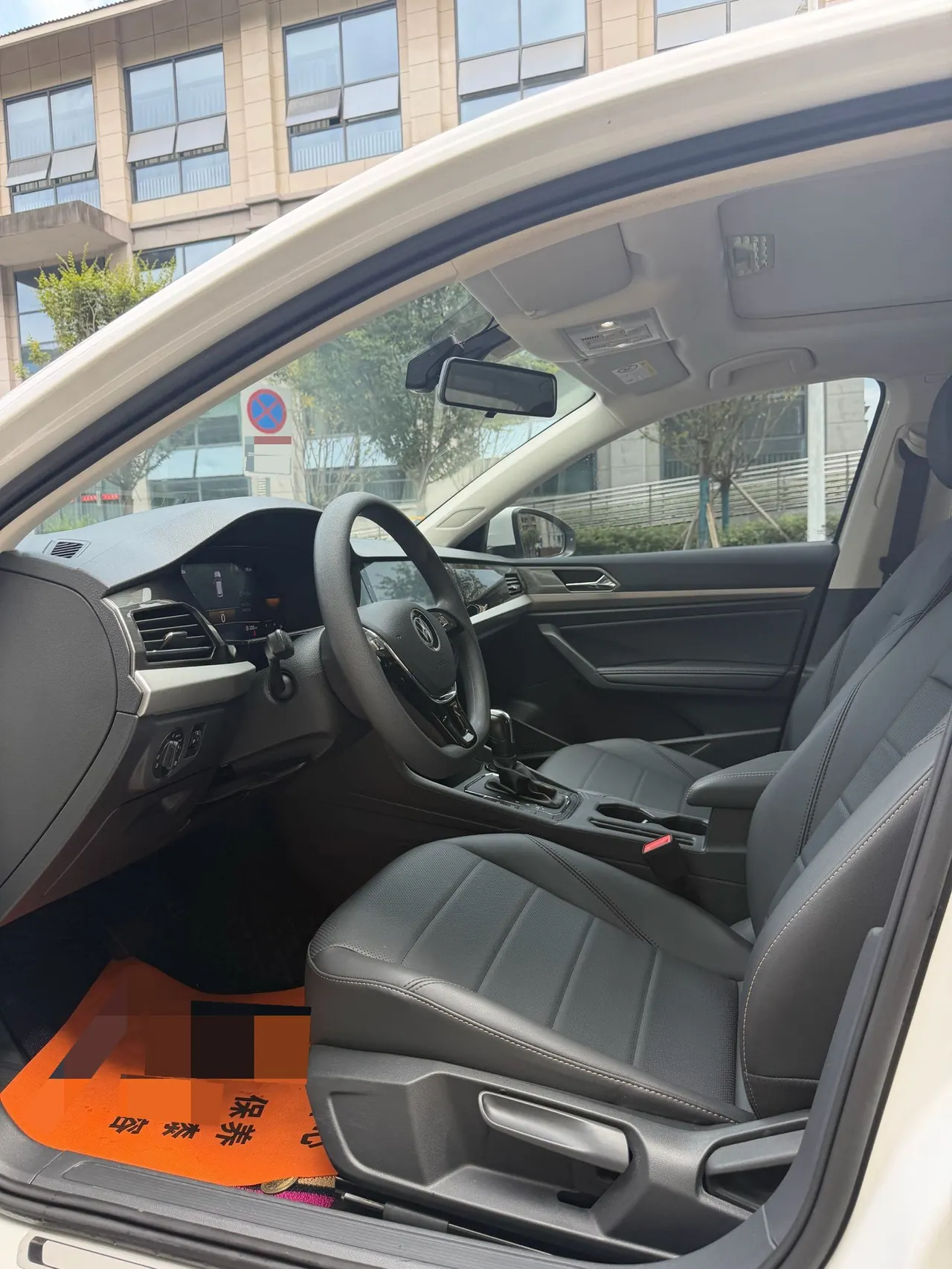 Volkswagen 2022 Lavida 1.5 Comfort Edition Automatic Gear 4