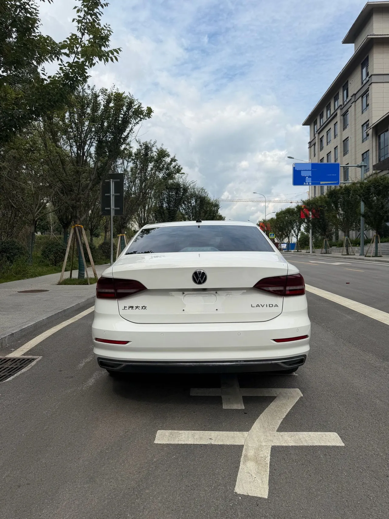 Volkswagen 2022 Lavida 1.5 Comfort Edition Automatic Gear 8