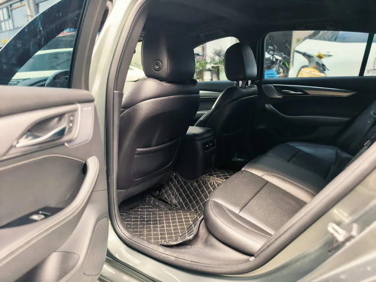 Cadillac 2022 CT5 2.0T 28T luxury automatic gear 4