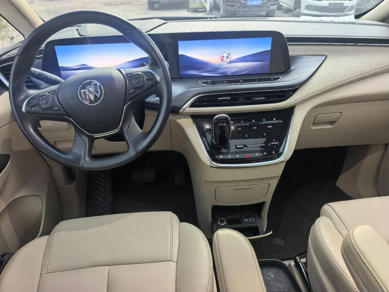 Buick 2023 GL8 ES Lu Zun 48V 2.0T 653T Exclusive Automatic Gear 4