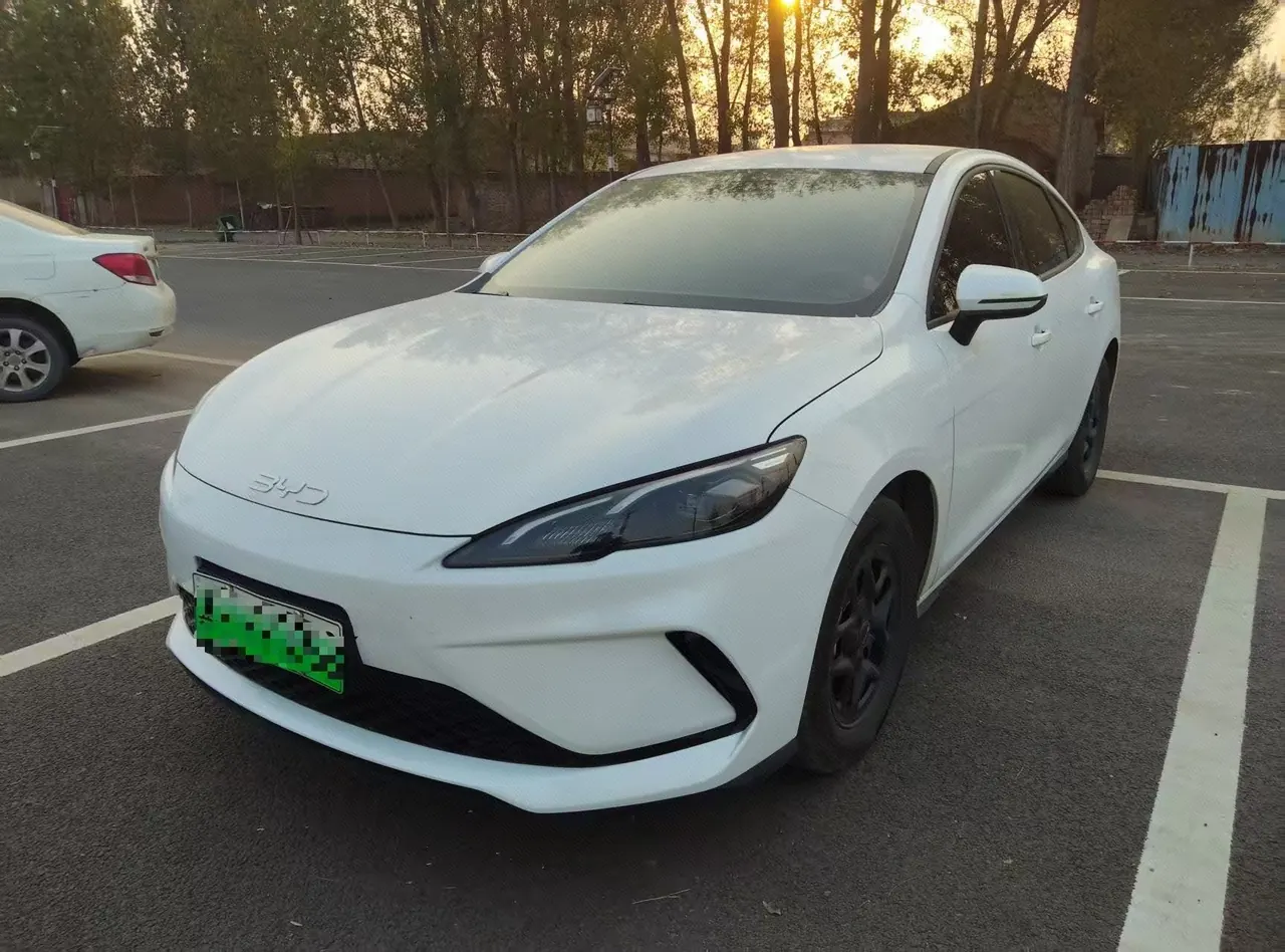 BYD 2025 seals 05 DM-i 1.5 stepless smart driving version 55KM luxury automatic gear - View 1