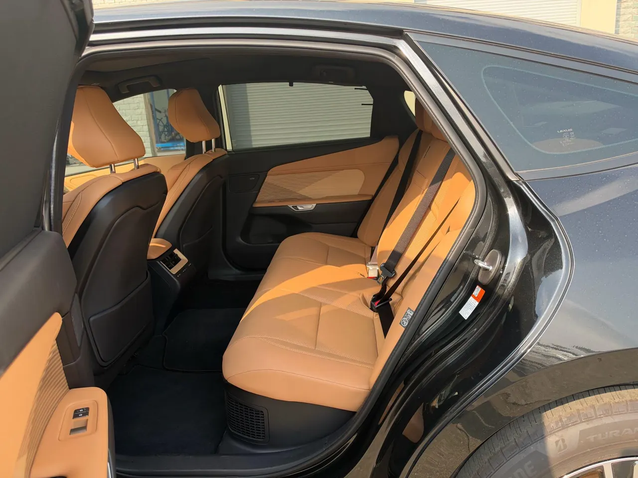 Lexus ES (Imported) 2026 ES300h 2.0 Stepless Automatic Gear 5