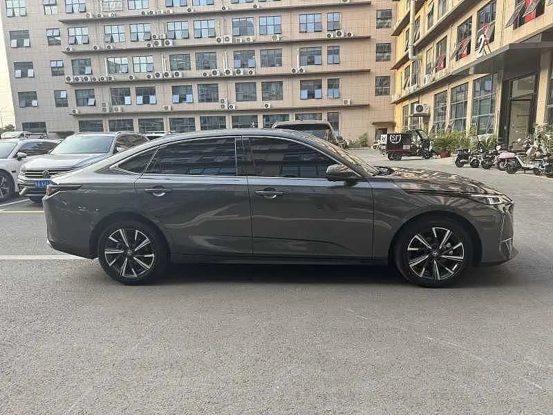 ChangAn 2025 Yidong 1.5T Blue Whale 500Bar Honorable Automatic Gear 8