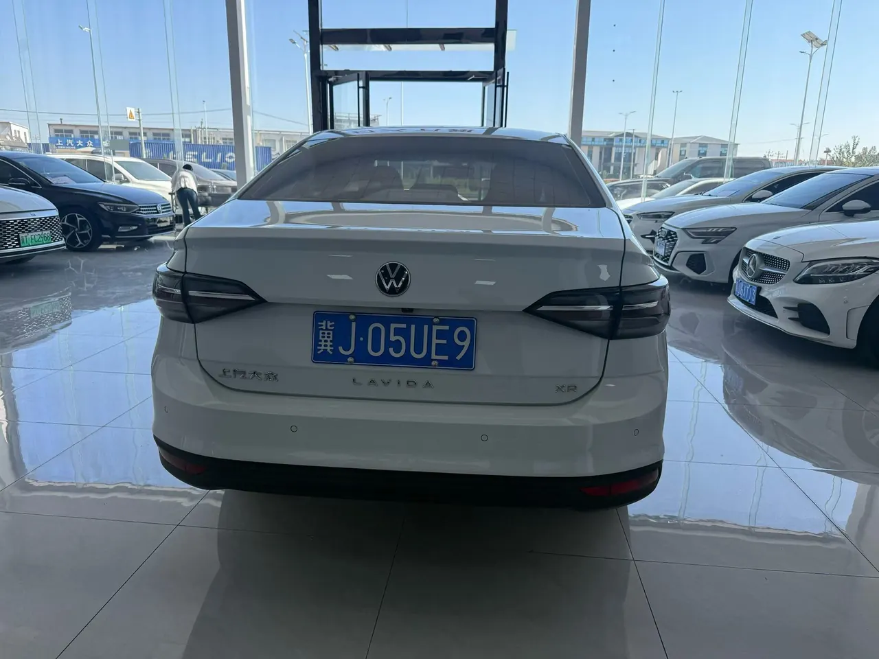 Volkswagen 2025 Lavida New Trend 1.5 Outstanding New Edition Automatic Transmission 4