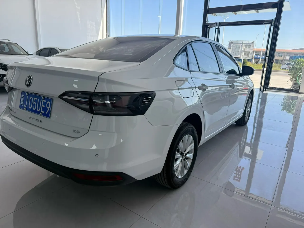 Volkswagen 2025 Lavida New Trend 1.5 Outstanding New Edition Automatic Transmission 9