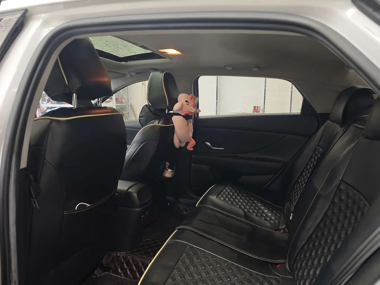 Hyundai 2021 Elantra -3-compartment 1.5 stepless LUX premium automatic gear 7