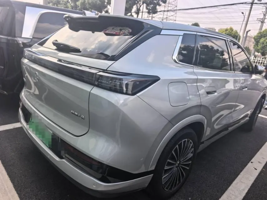 Aeolus 2025 L8 1.5T 185KM Dream Edition Automatic Gear 2