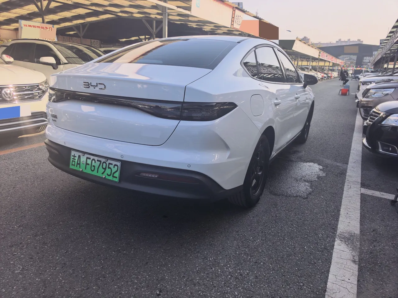 BYD 2025 seals 05 DM-i 1.5 stepless smart driving version 55KM luxury automatic gear 3