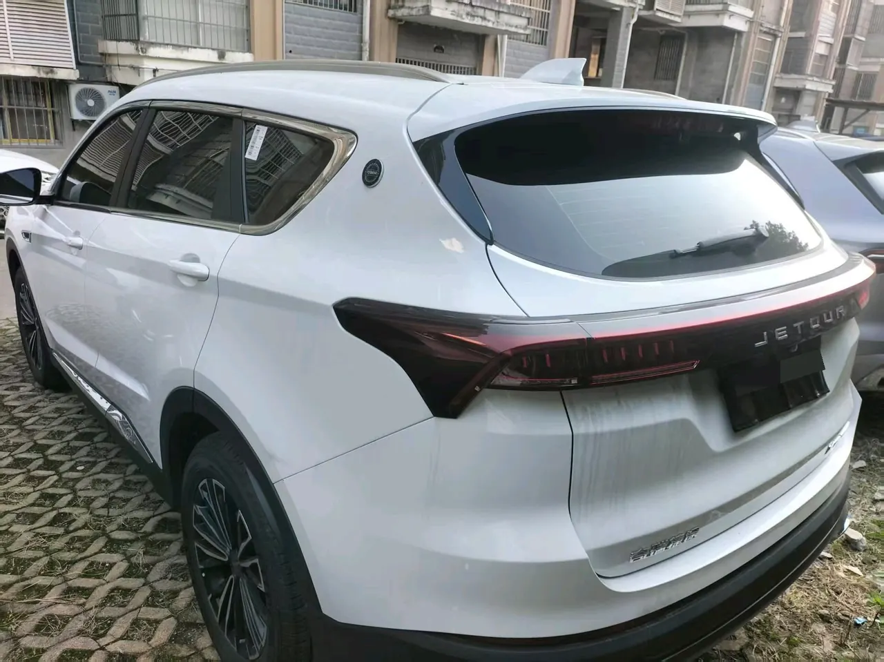 Jetour 2025 X70L 1.5TD Comfortable 7-seat Automatic 4