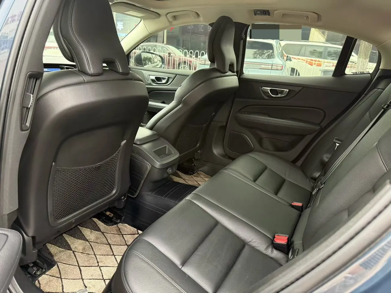 Volvo 2022 S60 48V 2.0T B4 Zhiyuan Deluxe Edition Automatic Gear 6
