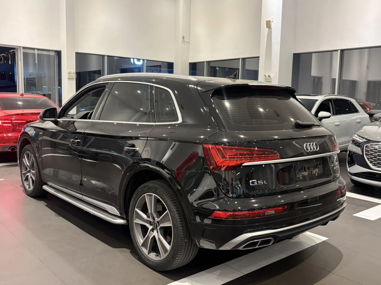 Audi 2022 Q5L 2.0TFSI 45TFSI luxury dynamic automatic transmission 6