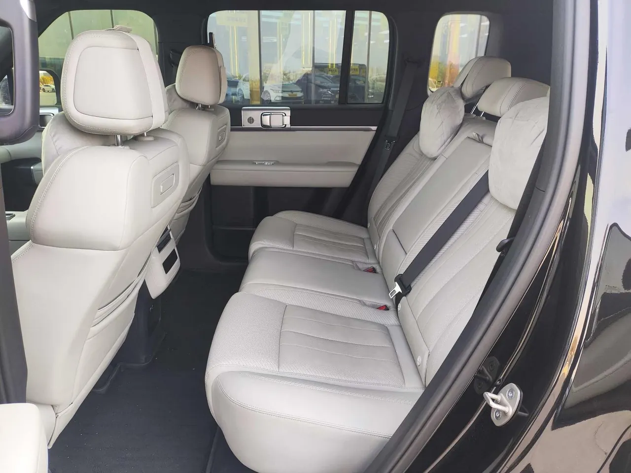 FangChengBao 2025 titanium 7 1.5T stepless 190KM four-wheel drive Ultra version of automatic gear 11
