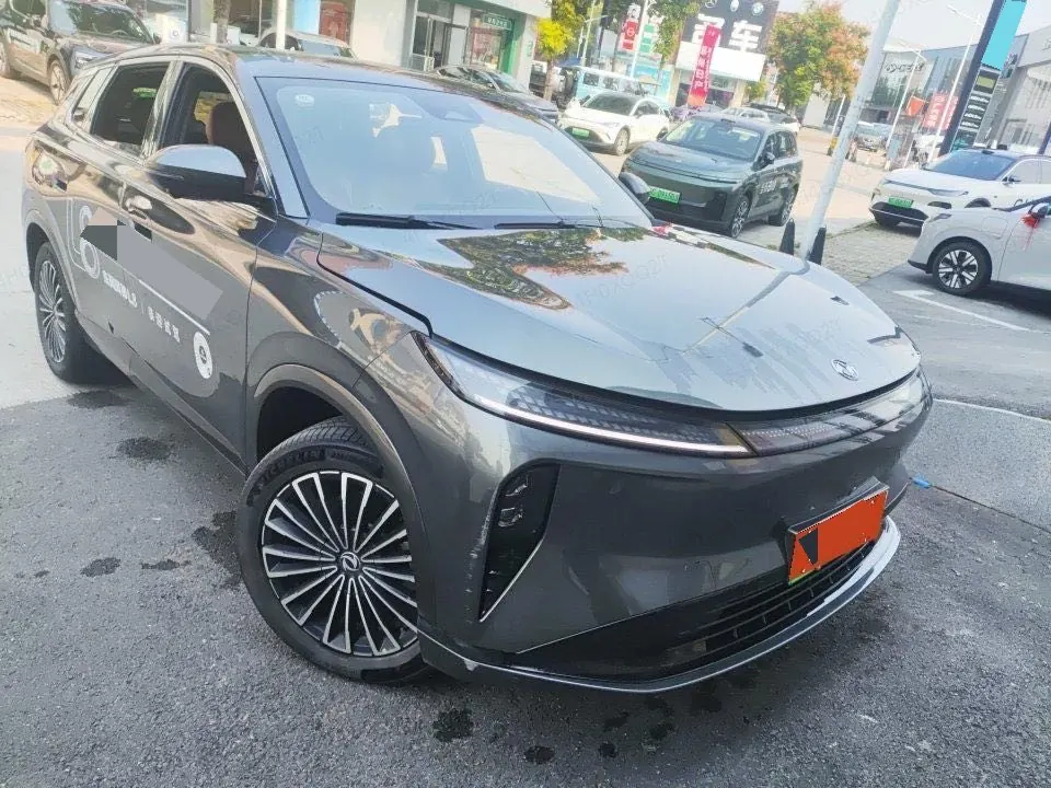 Aeolus 2025 L8 1.5T 185KM Dream Edition Automatic Gear 2