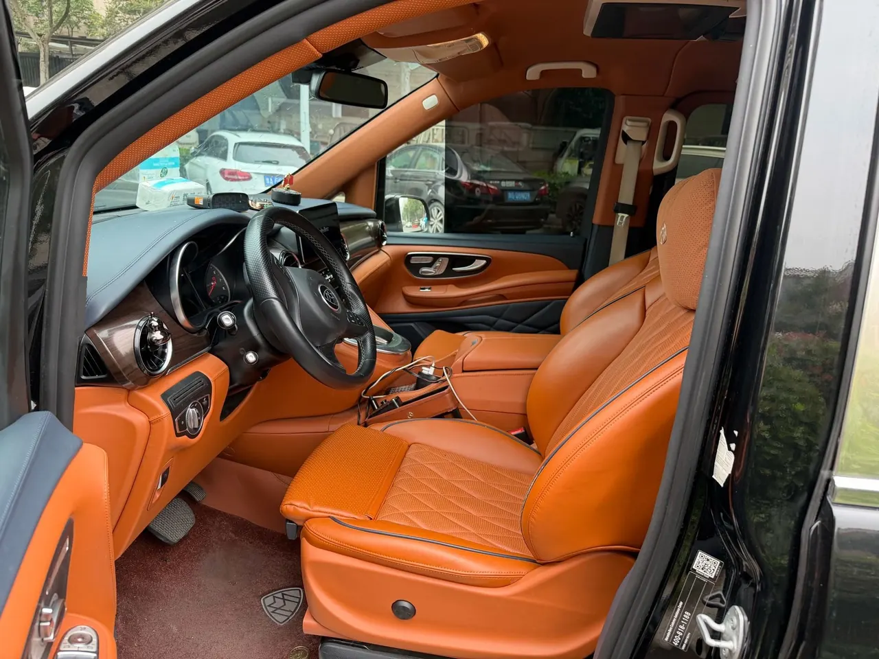 Mercedes Benz Class V 2022V 260 2.0T Pilot Edition Automatic Gear 3