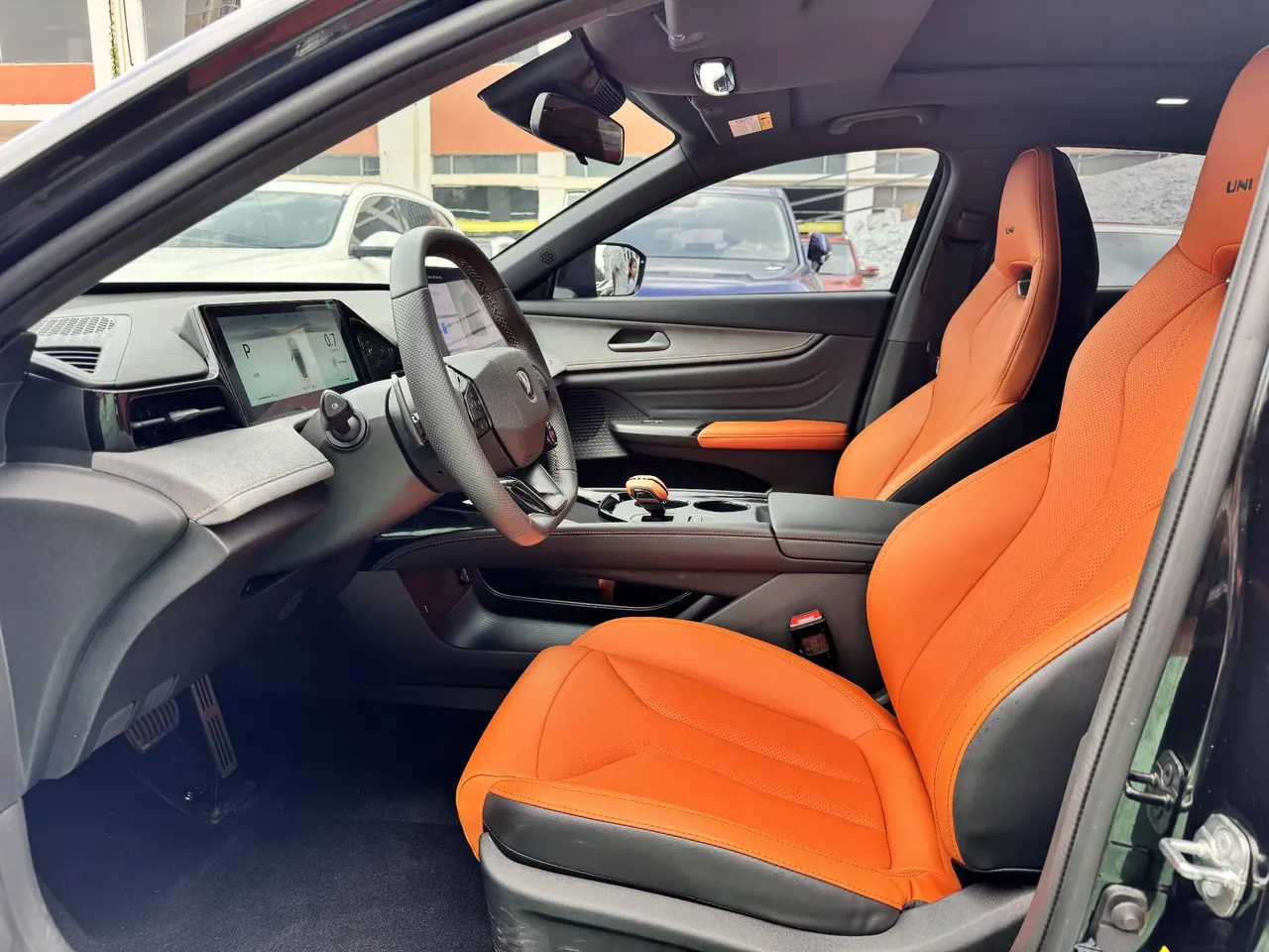 ChangAn 2025 UNI-V 1.5T 500Bar distinguished automatic gear 5
