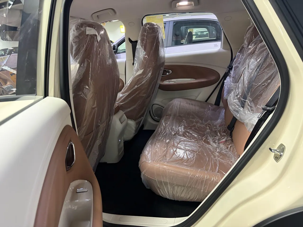 WuLing 2026 Plantronics Pro 330km Enjoy Automatic Gear 3