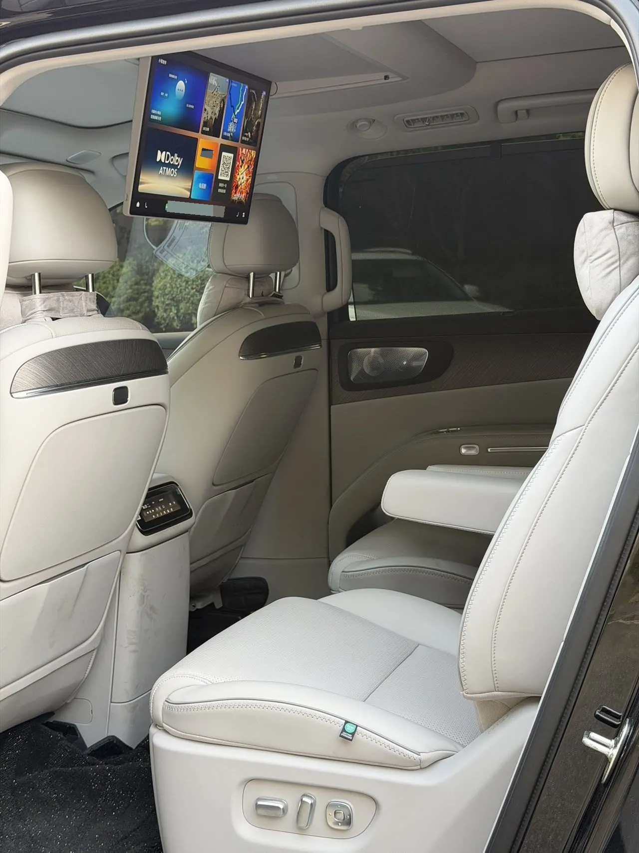 Leapmotor 2026 D 19 720 Zhizun Edition 7-seat Automatic Gear 6