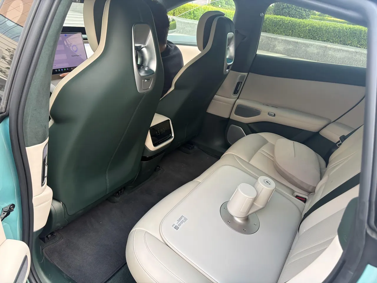 MI 2025 YU7 Long Endurance High Performance Four-wheel Drive Max Edition Automatic Gear 4