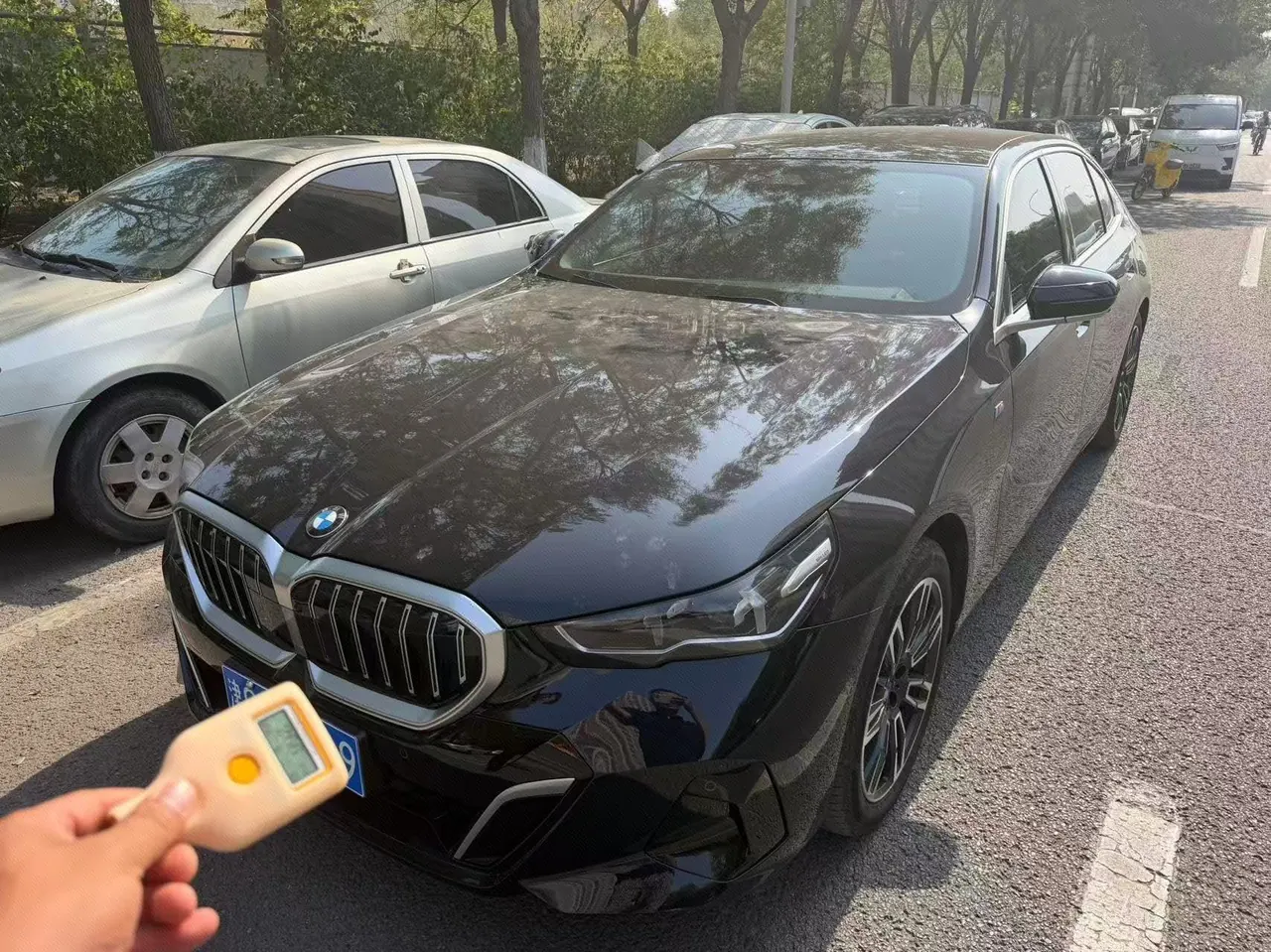 打开图片灯箱:BMW 5 Series 2025 530Li 48V 2.0T Leading M Sports Suit Automatic Gear