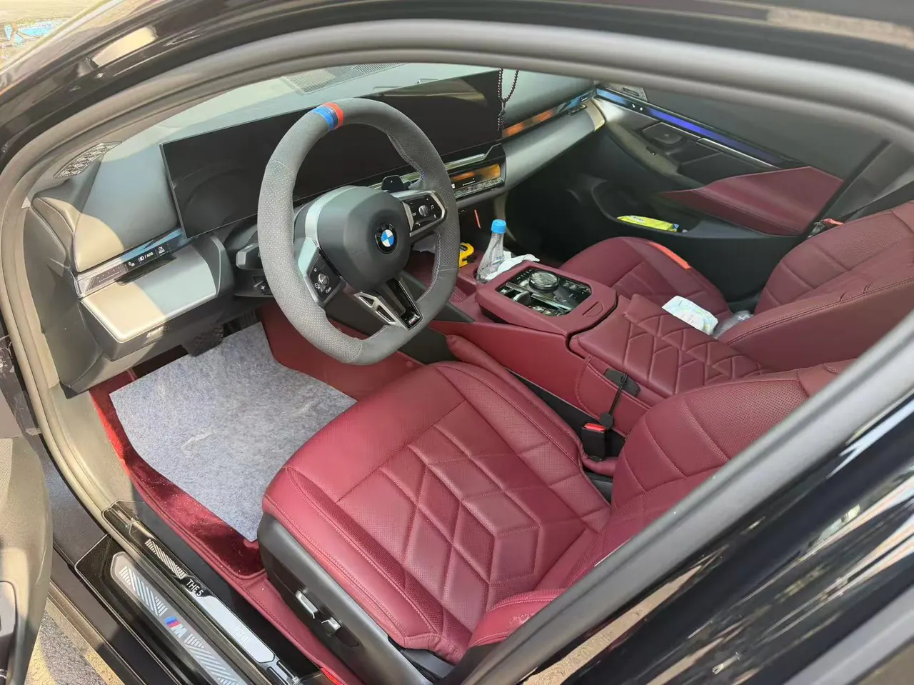 BMW 5 Series 2025 530Li 48V 2.0T Leading M Sports Suit Automatic Gear 4