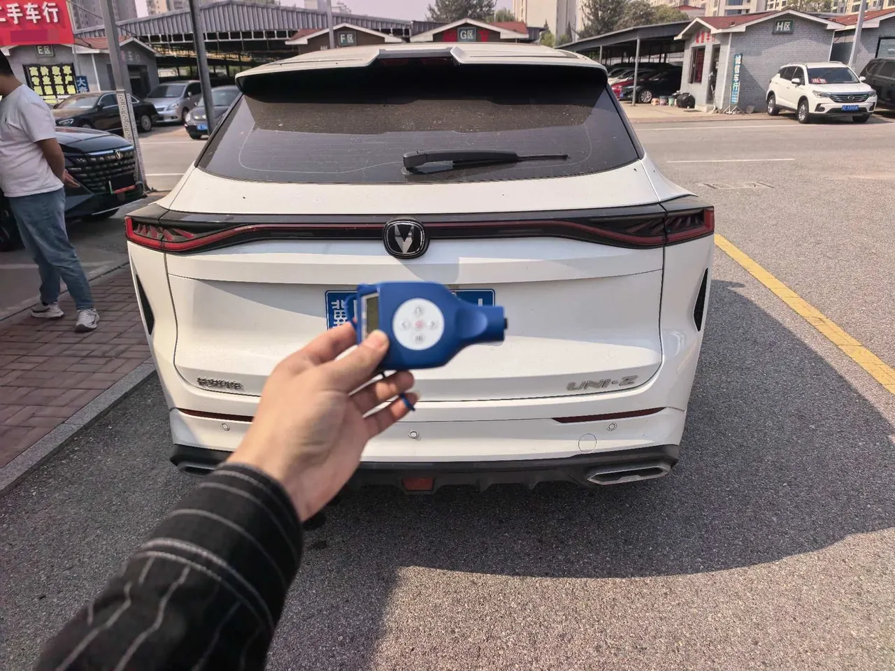 ChangAn 2025 UNI-Z 1.5T 500Bar PRO automatic gear 4