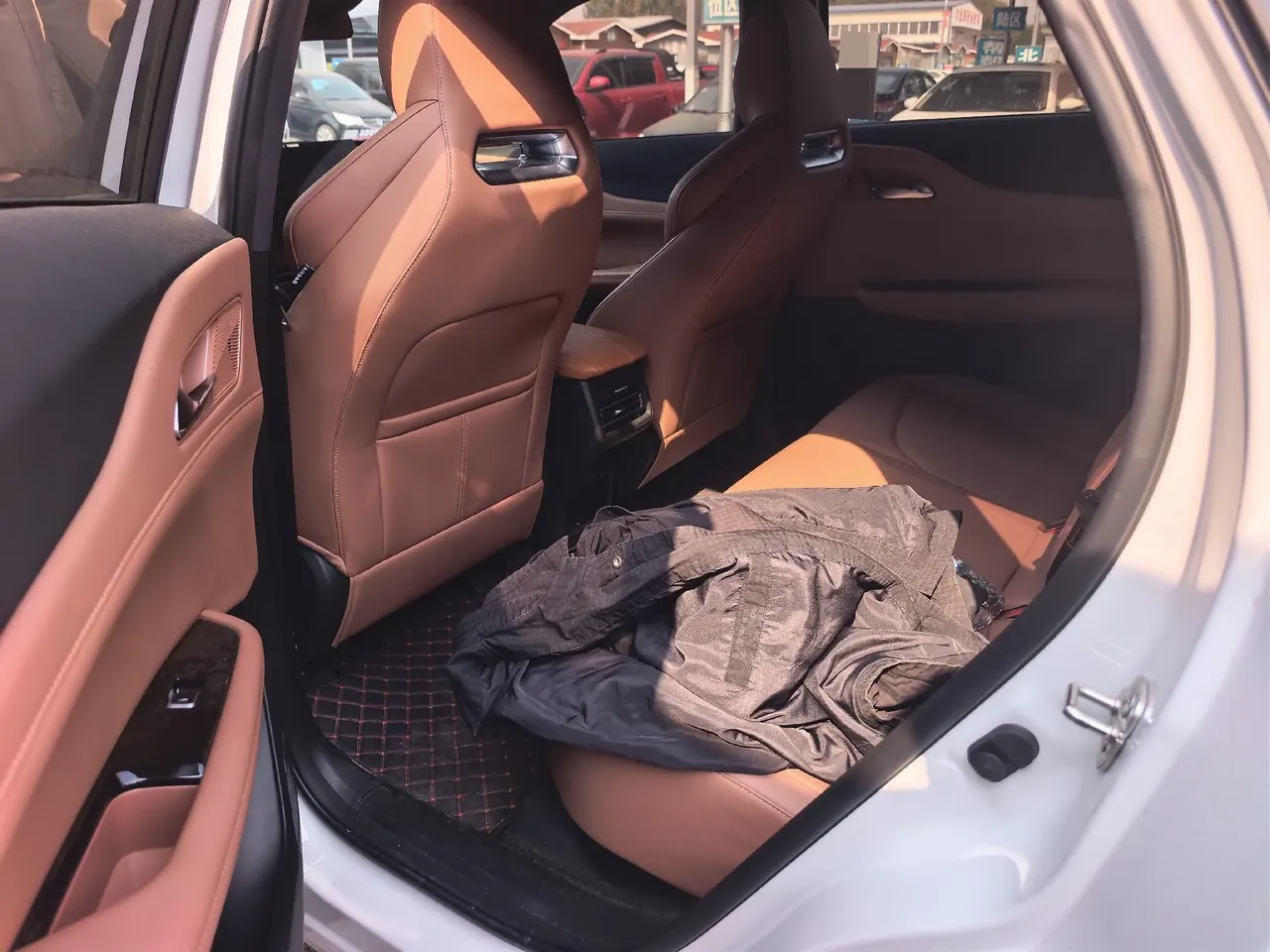 ChangAn 2025 UNI-Z 1.5T 500Bar PRO automatic gear 6