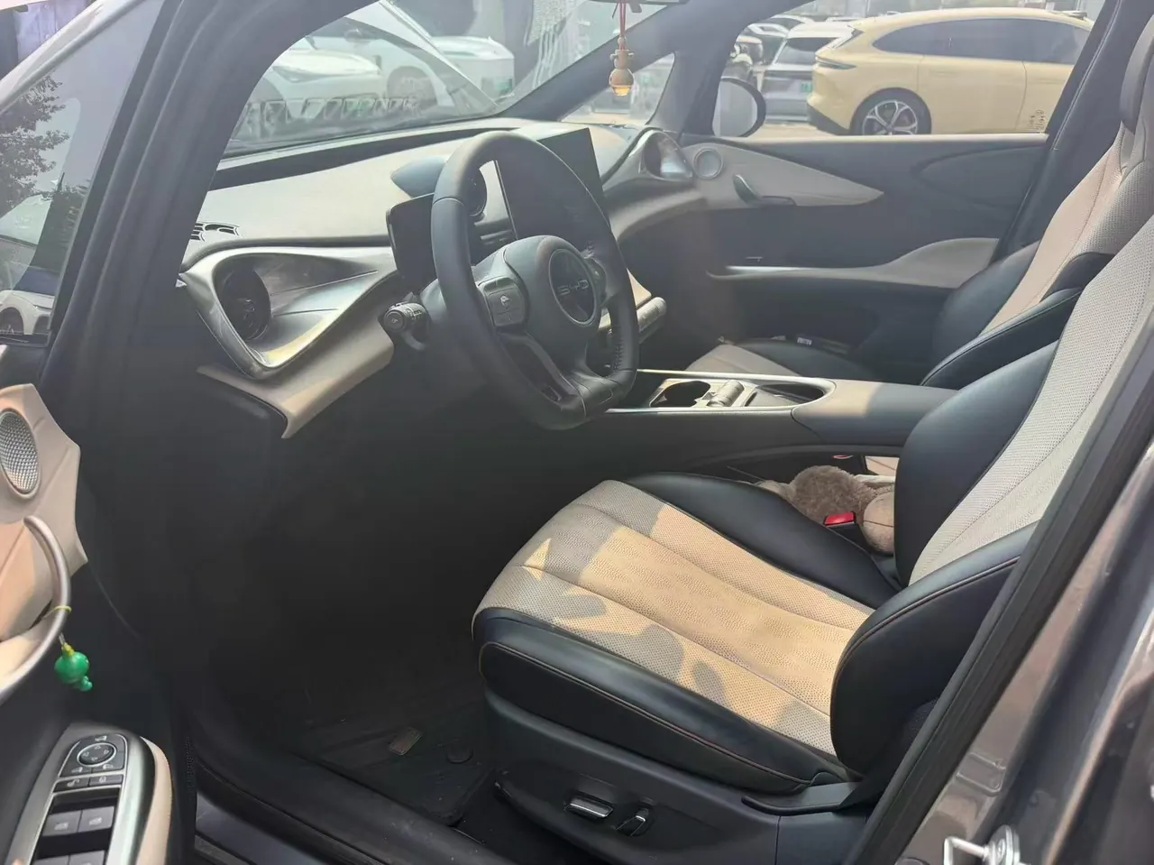 BYD 2023 Dolphin 420km Fashion Edition Automatic 2