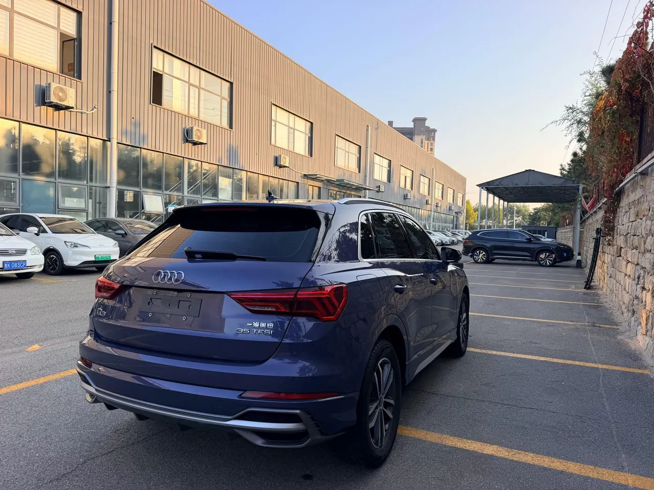 Audi 2021 Q3 1.4TFSI 35TFSI Fashion Elegant Automatic Gear 9
