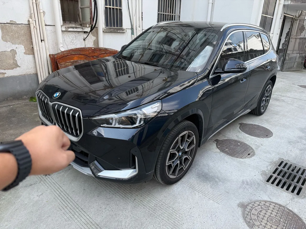 Open image lightbox: BMW 2025 X1 sDrive25Li 2.0T X design set automatic gear